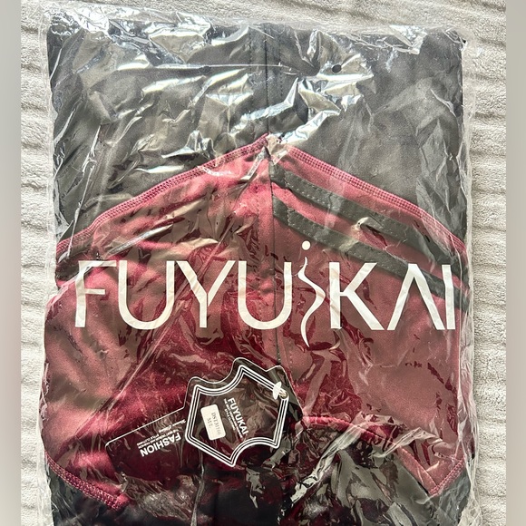 New 3 pcs. Workout outfits set - Picture 9 of 9